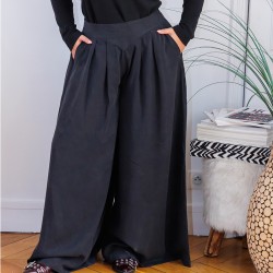Sewing pattern Sanaz, the statement culottes with dramatic volume