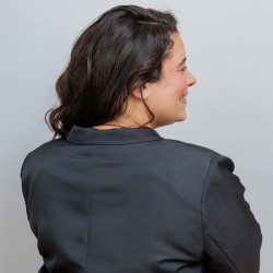 Sewing pattern Naelle, the timelessly chic tailored blazer